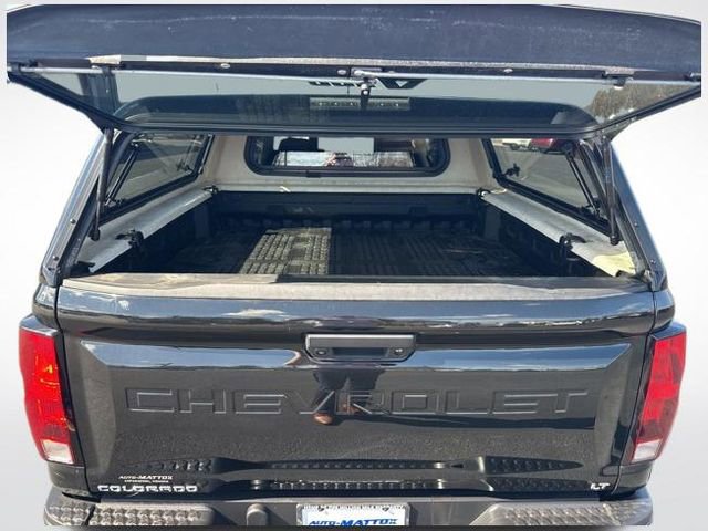 Used 2023 Chevrolet Colorado LT w/ LT Convenience Package II AWD/4WD image 5