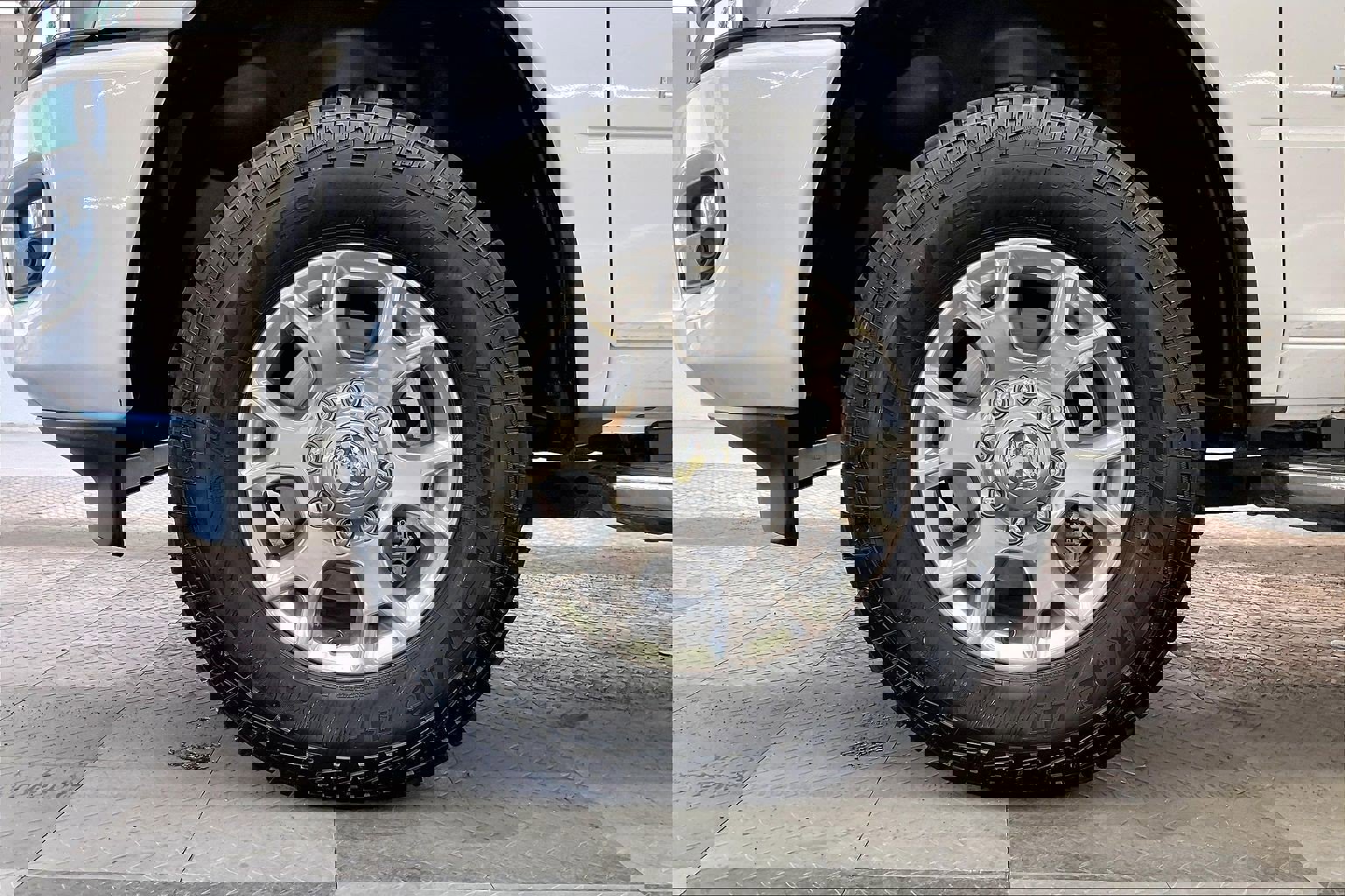 Used 2024 RAM 2500 Laramie w/ Cold Weather Group image 8