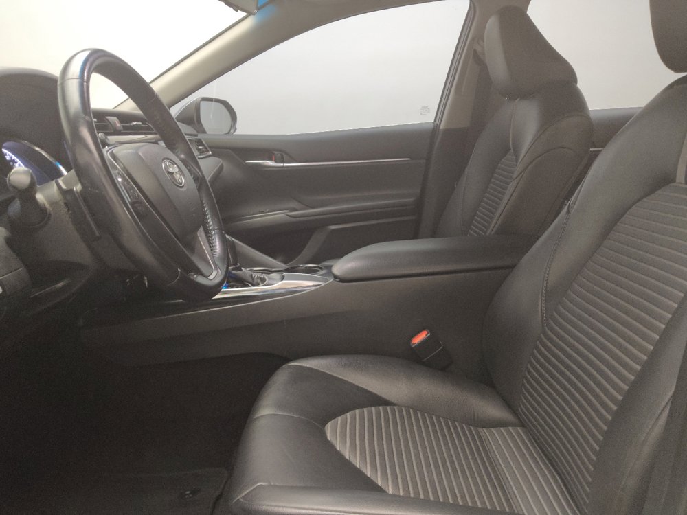 Used 2018 Toyota Camry SE w/ Moonroof Package FWD image 17