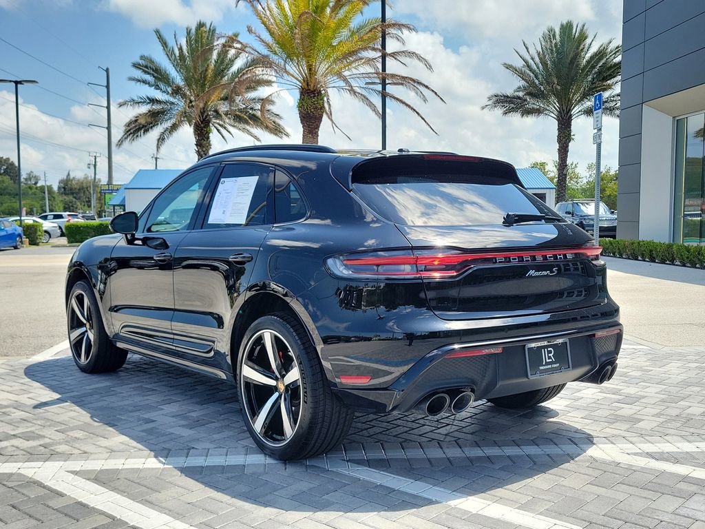 Used 2024 Porsche Macan S AWD/4WD image 3