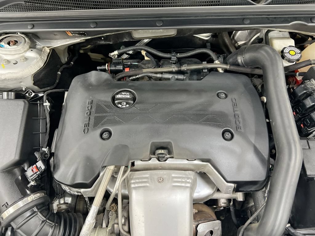 Used 2018 Chevrolet Malibu Premier FWD image 25