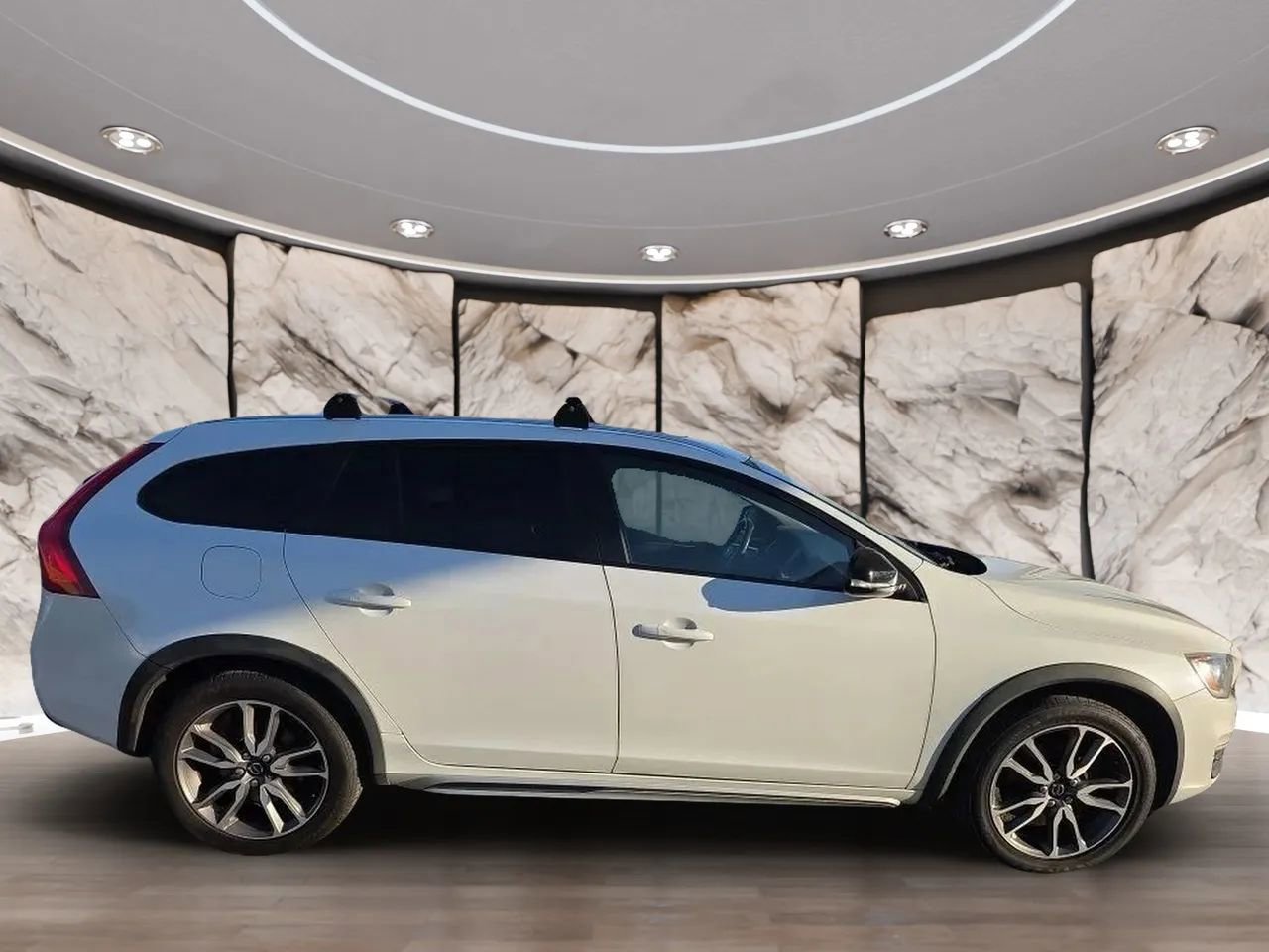 Used 2015 Volvo V60 T5 Cross Country w/ Protection Package AWD/4WD image 58