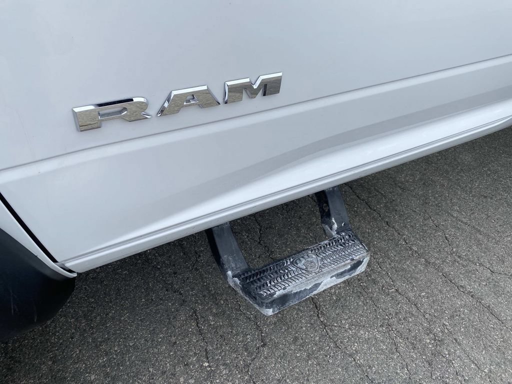 Used 2022 RAM 4500 Tradesman RWD image 7