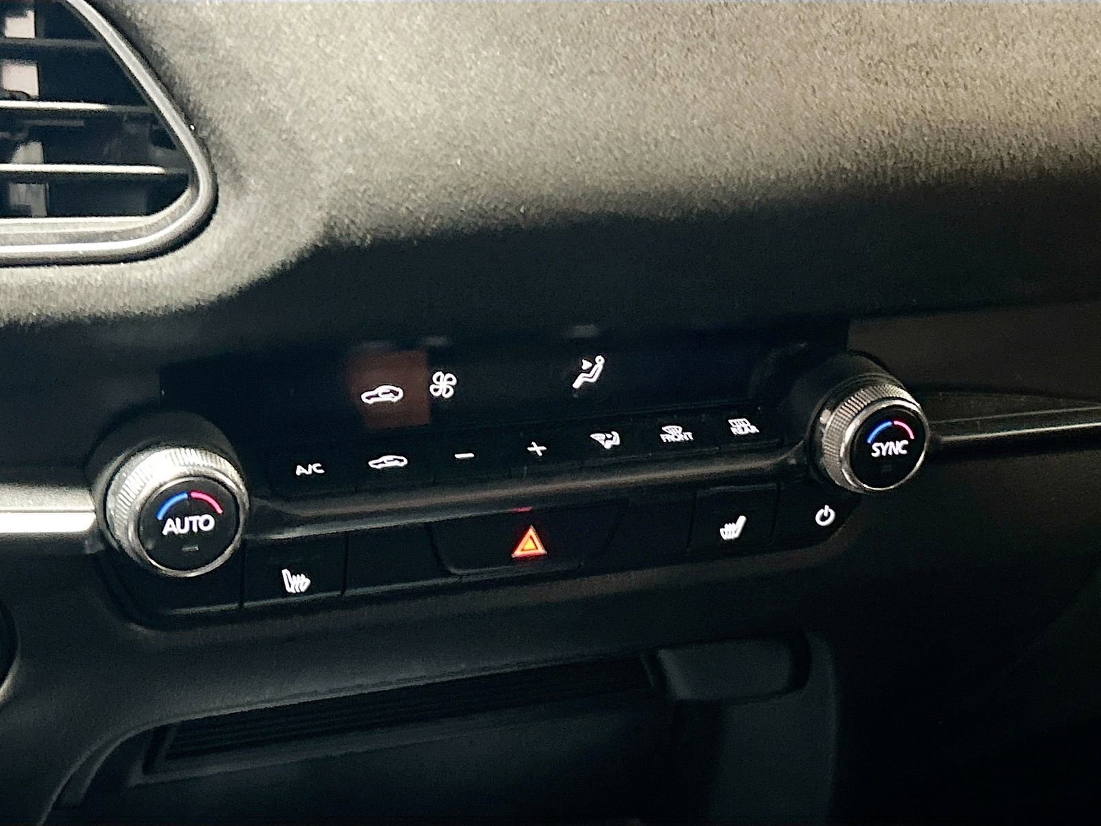 Used 2024 MAZDA CX-30 Carbon image 16