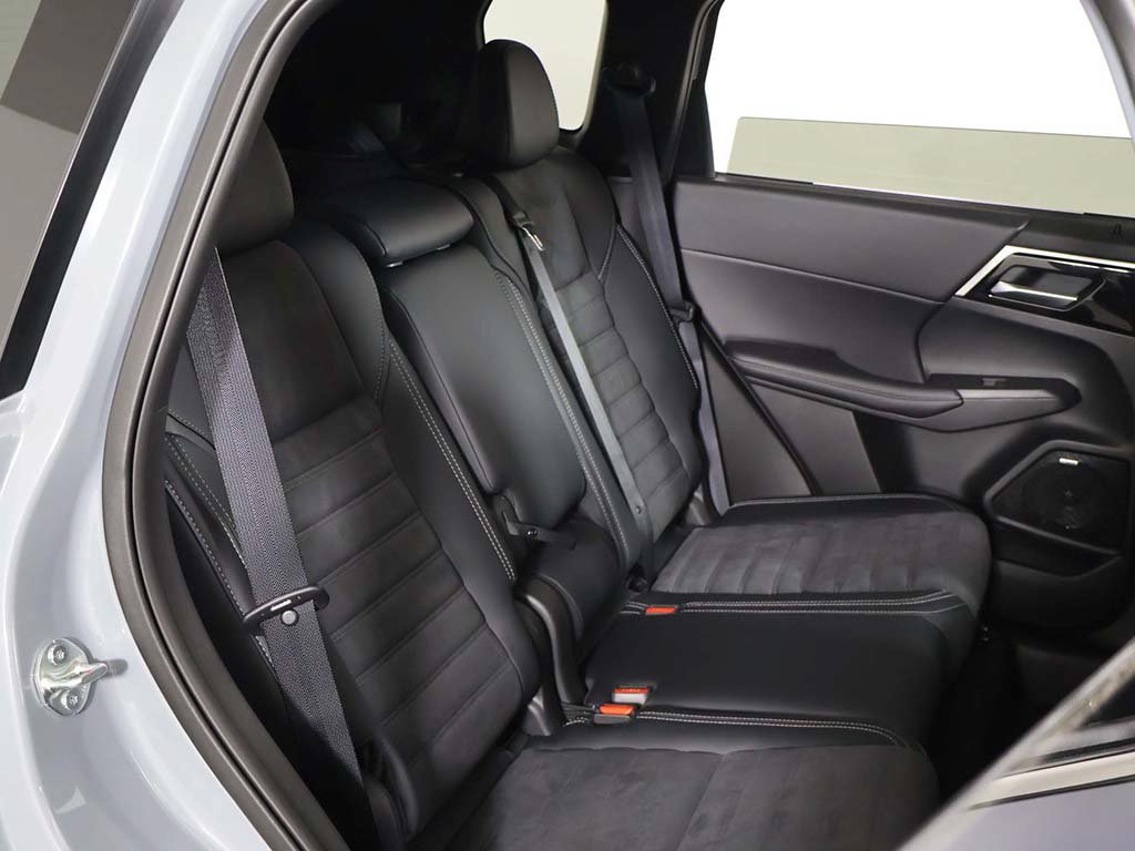 New 2026 Mitsubishi Outlander SE FWD image 32