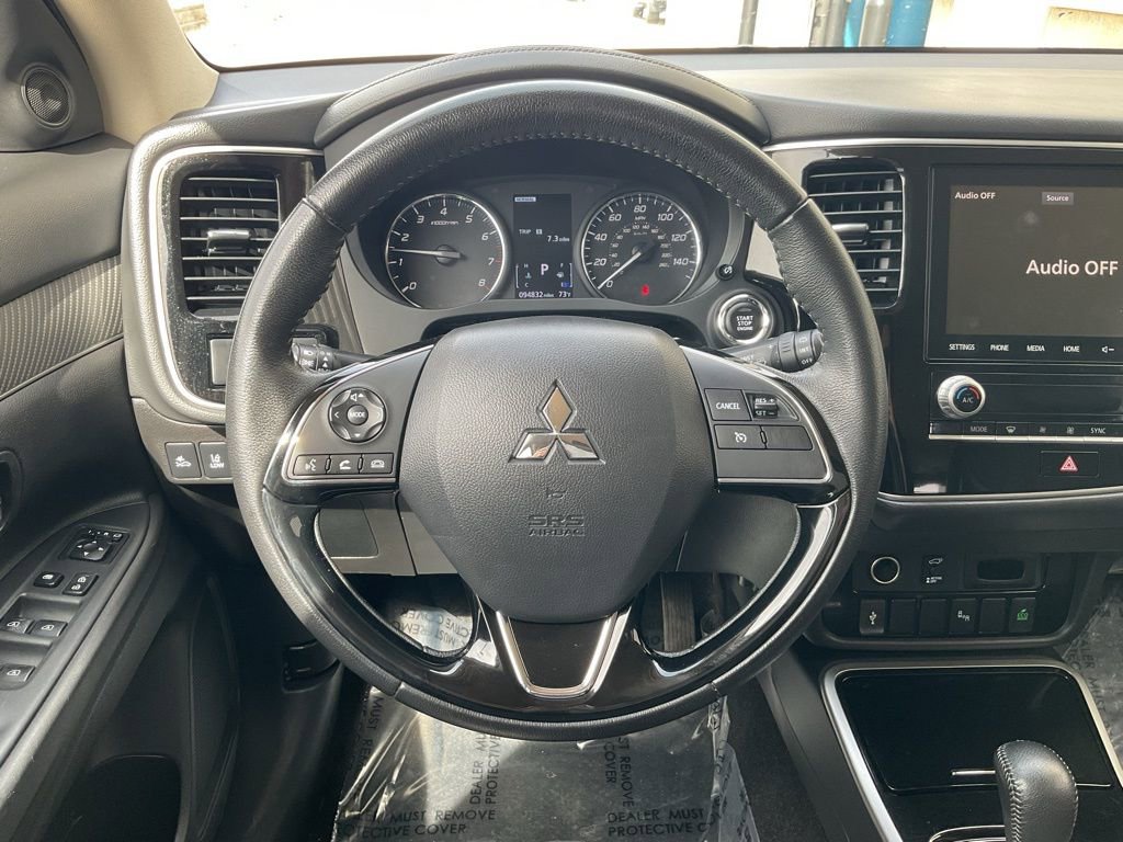 Used 2020 Mitsubishi Outlander SEL image 11