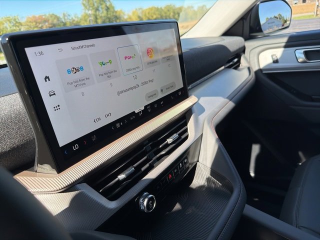 New 2025 Ford Explorer Active image 29