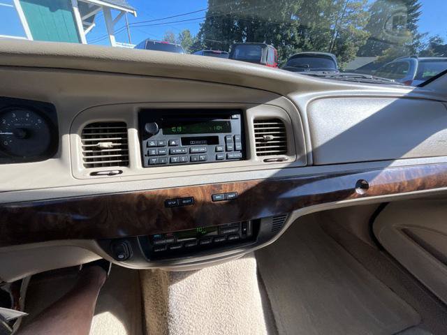 Used 2006 Mercury Grand Marquis LS RWD image 12