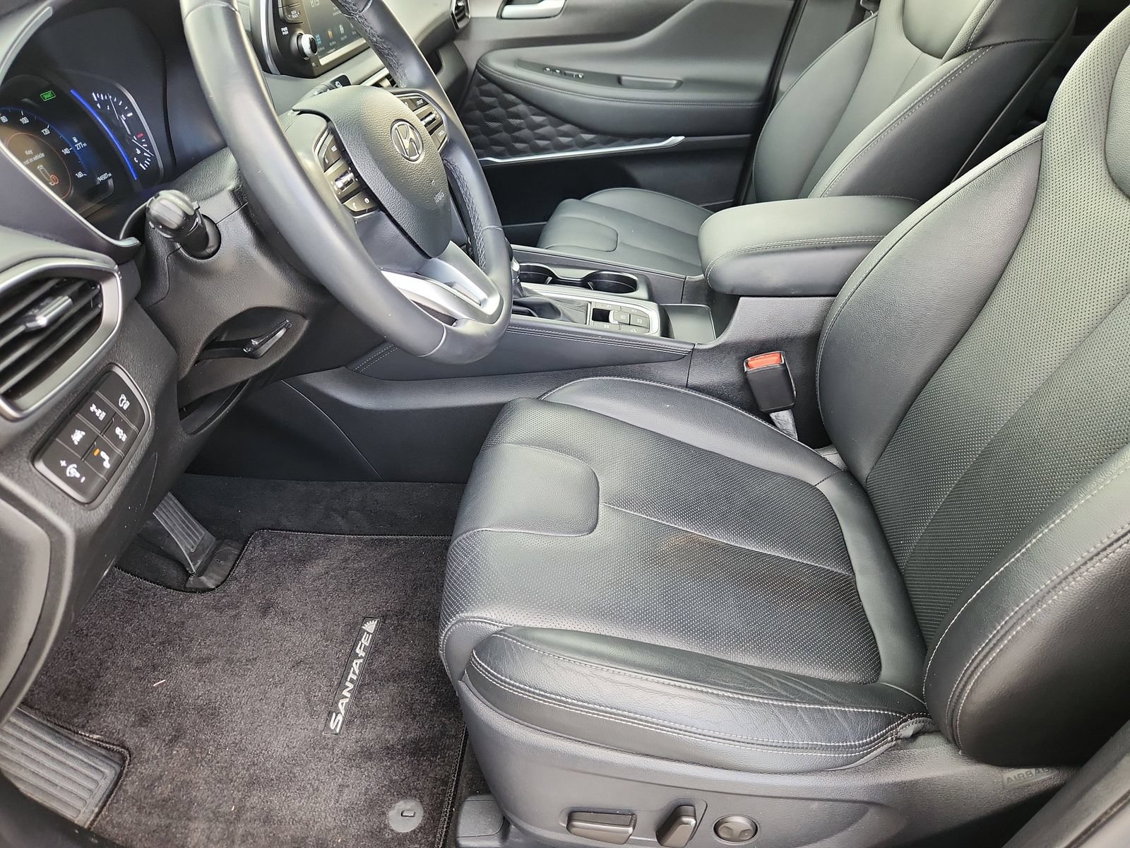 Used 2019 Hyundai Santa Fe Limited AWD/4WD image 10