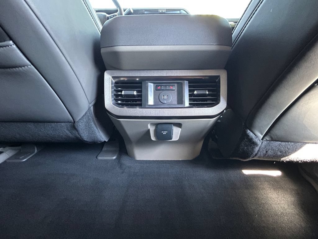 Used 2026 Ford F350 Platinum w/ Platinum Plus Package AWD/4WD image 15
