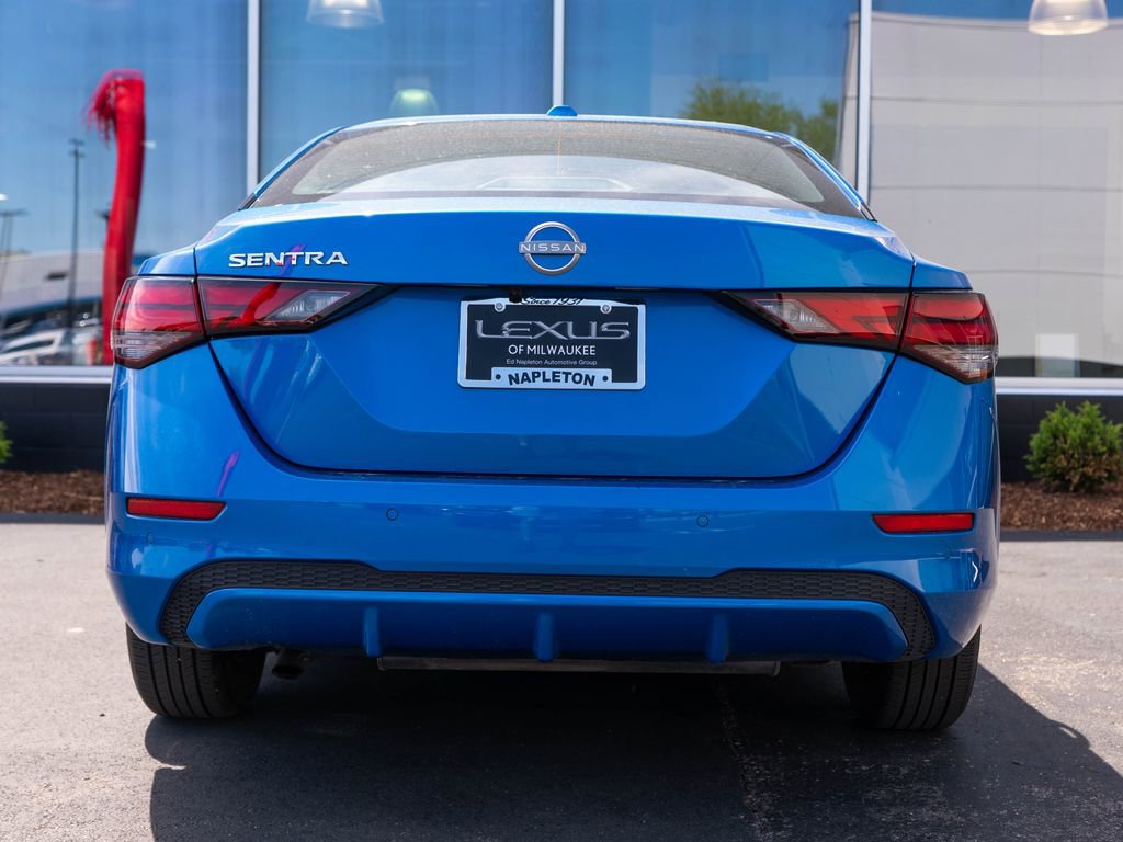 Used 2025 Nissan Sentra SV FWD image 8