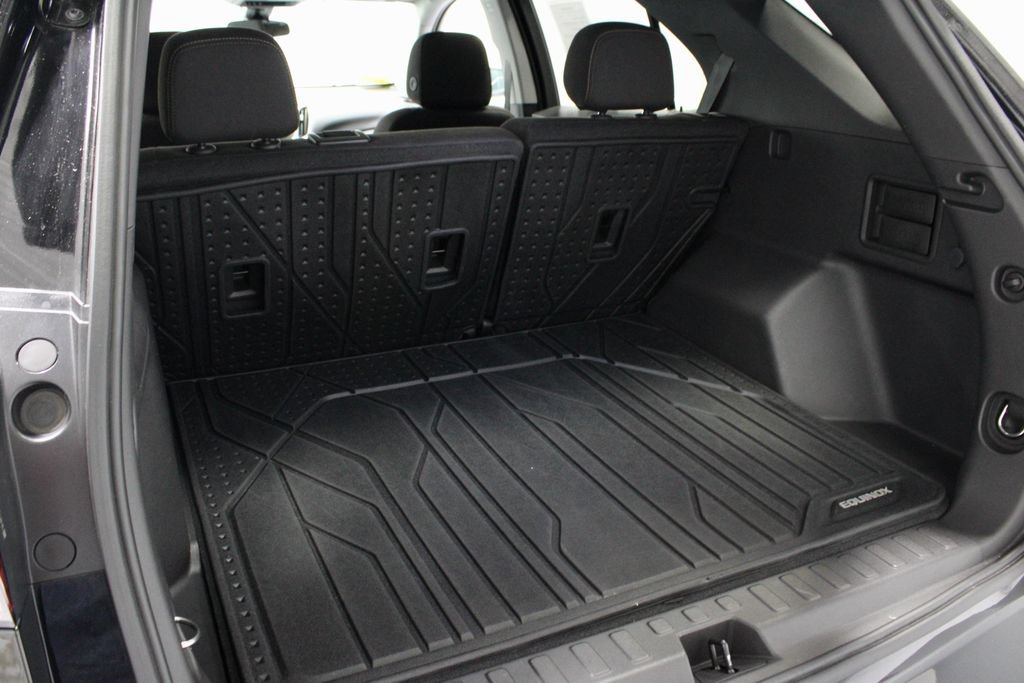 Used 2024 Chevrolet Equinox LT w/ LPO, Floor Liner Package FWD image 15