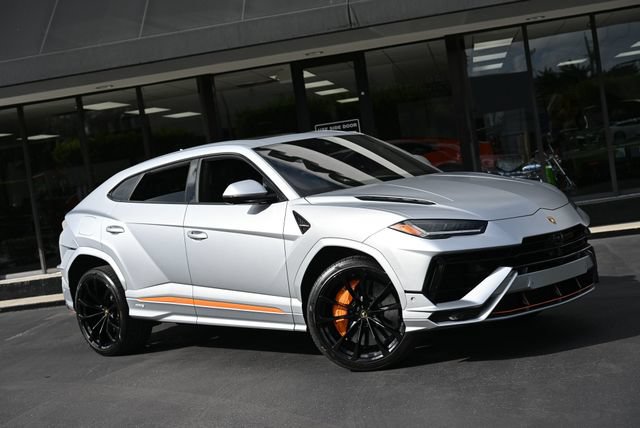 Used 2023 Lamborghini Urus S AWD/4WD image 2