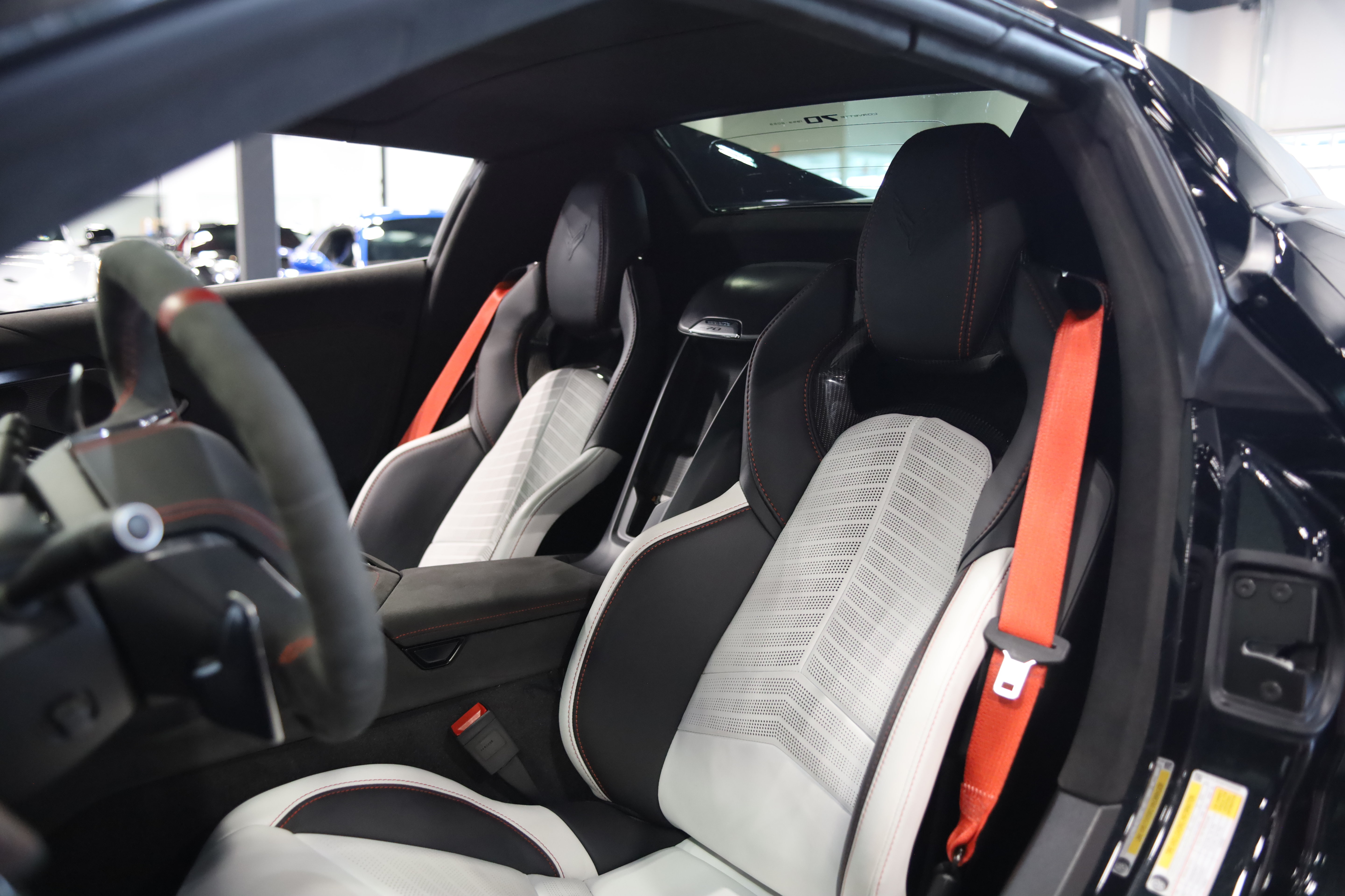 Used 2023 Chevrolet Corvette Stingray Premium Conv w/ Z51 Performance Package RWD image 21