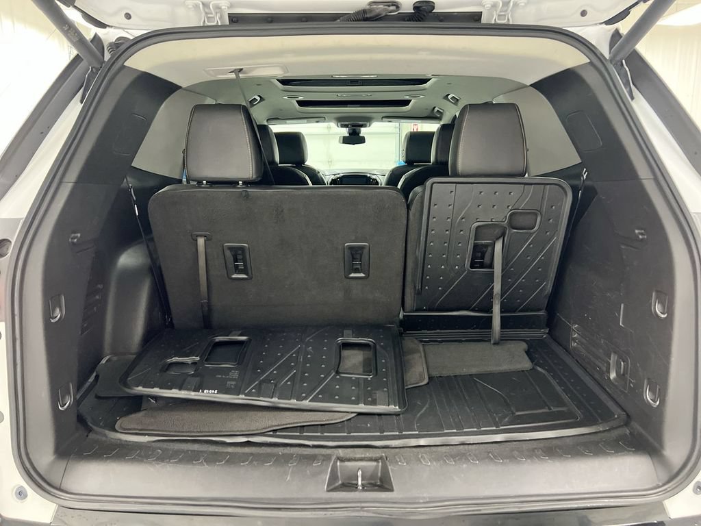 Used 2020 Chevrolet Traverse Premier w/ Redline Edition AWD/4WD image 26