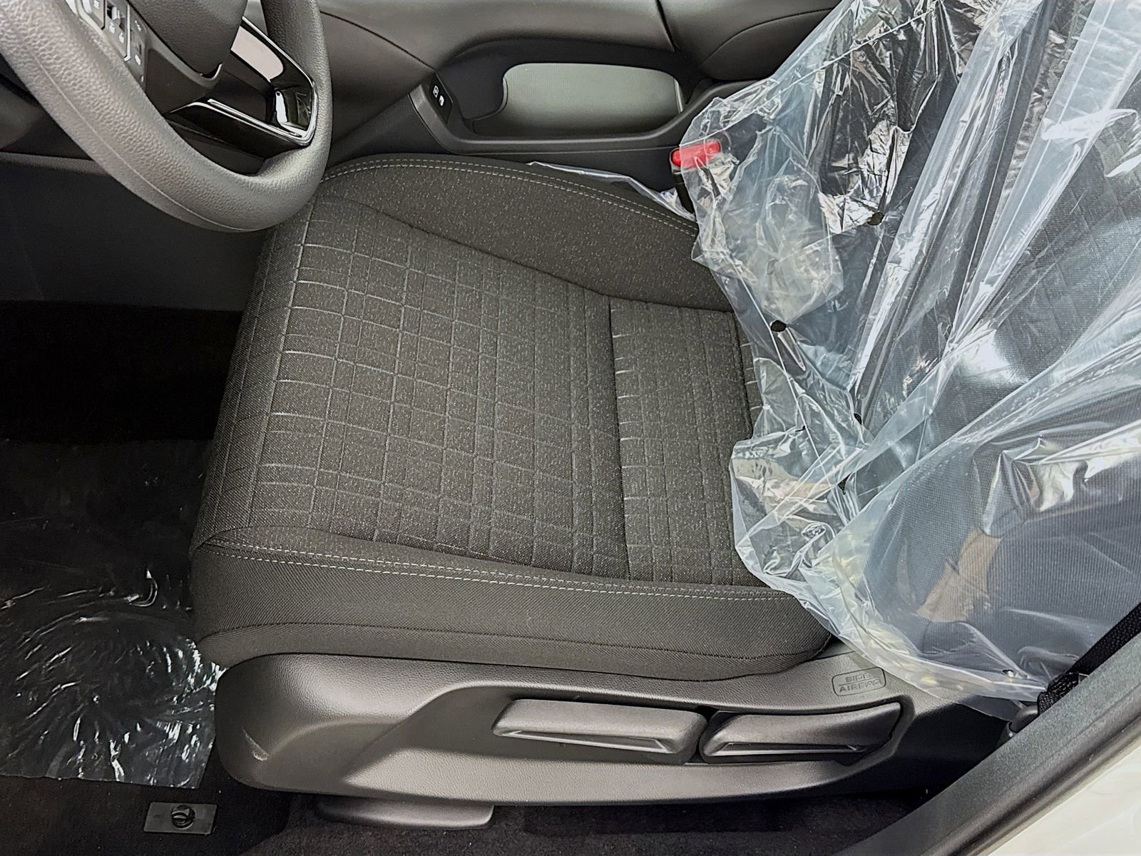 New 2026 Honda HR-V LX image 9