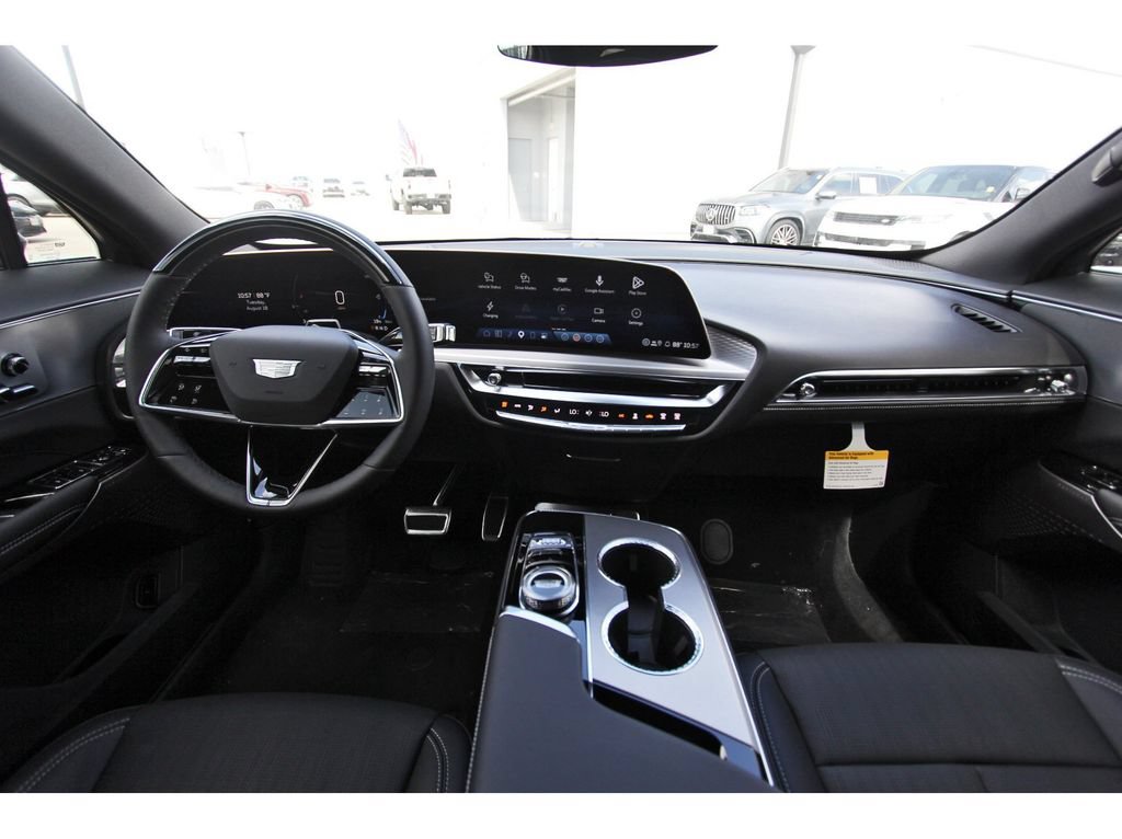 New 2027 Cadillac Lyriq Luxury AWD/4WD image 9