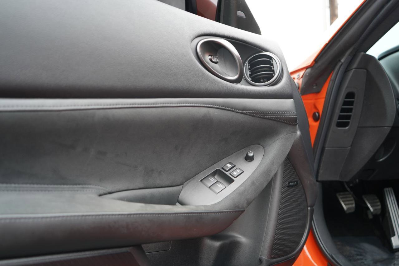 Used 2024 Nissan Z Performance w/ Heritage Edition image 17