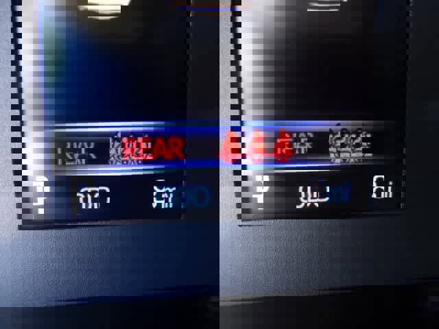 Certified 2025 Toyota Corolla LE image 18