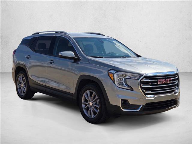 Used 2024 GMC Terrain SLT AWD/4WD image 3