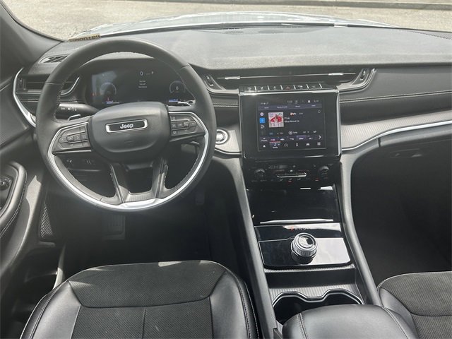 Used 2024 Jeep Grand Cherokee L Laredo image 20