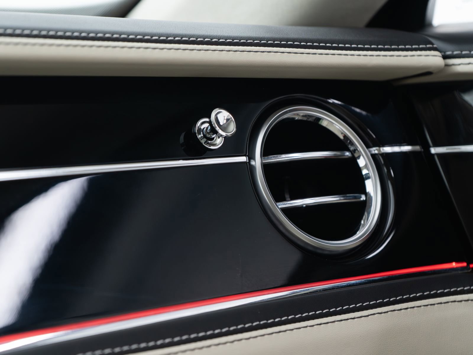 Used 2021 Bentley Flying Spur W12 AWD/4WD image 41
