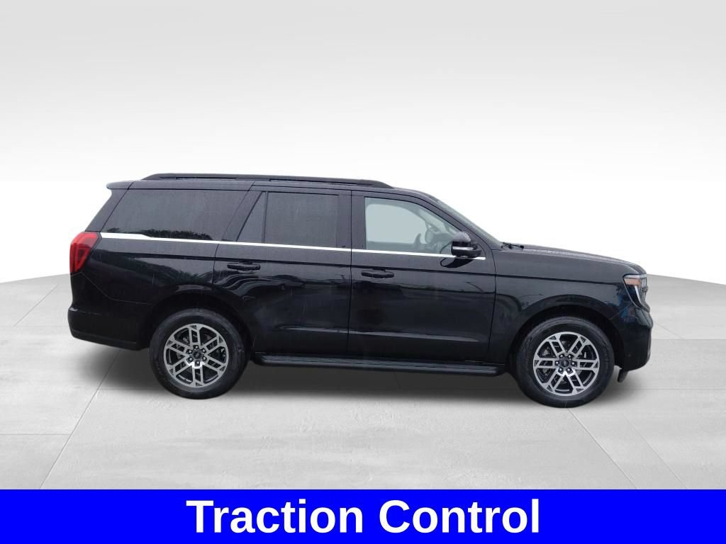 Used 2025 Ford Expedition Active AWD/4WD image 7