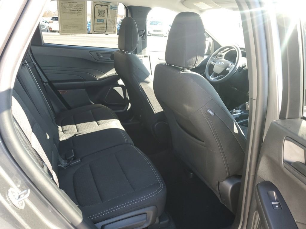 Used 2025 Ford Escape Active image 30