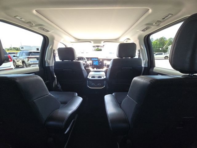 Used 2025 Ford Expedition Max Platinum AWD/4WD image 22