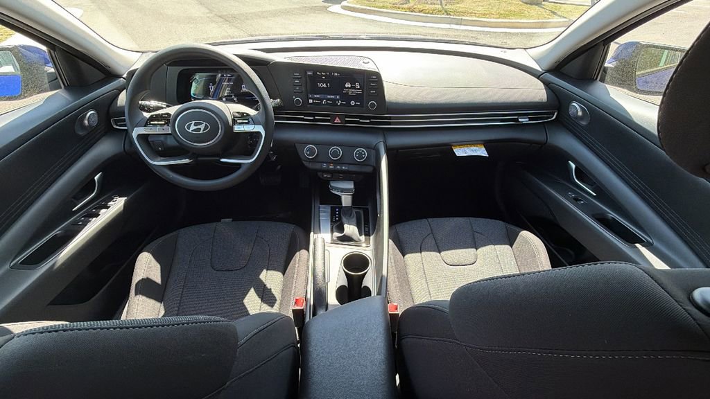 New 2026 Hyundai Elantra SE image 21