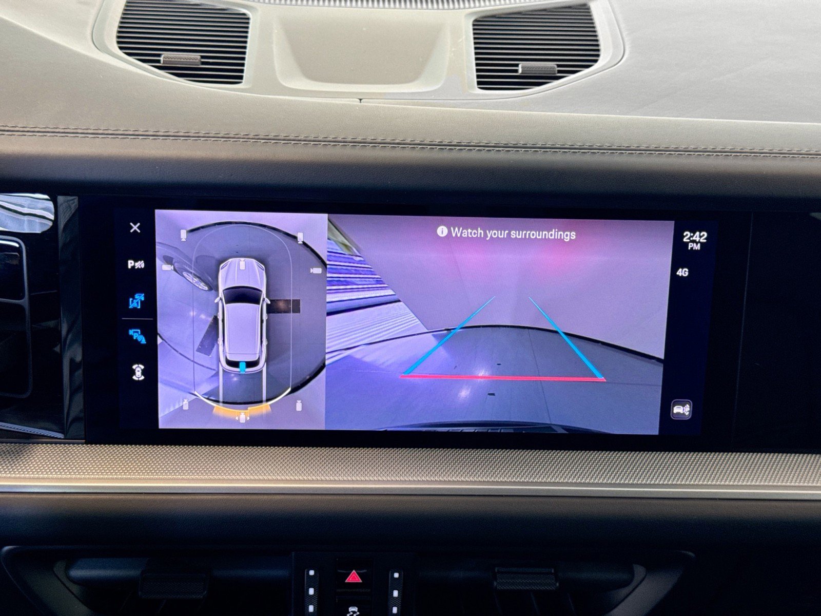 Certified 2025 Porsche Cayenne image 18