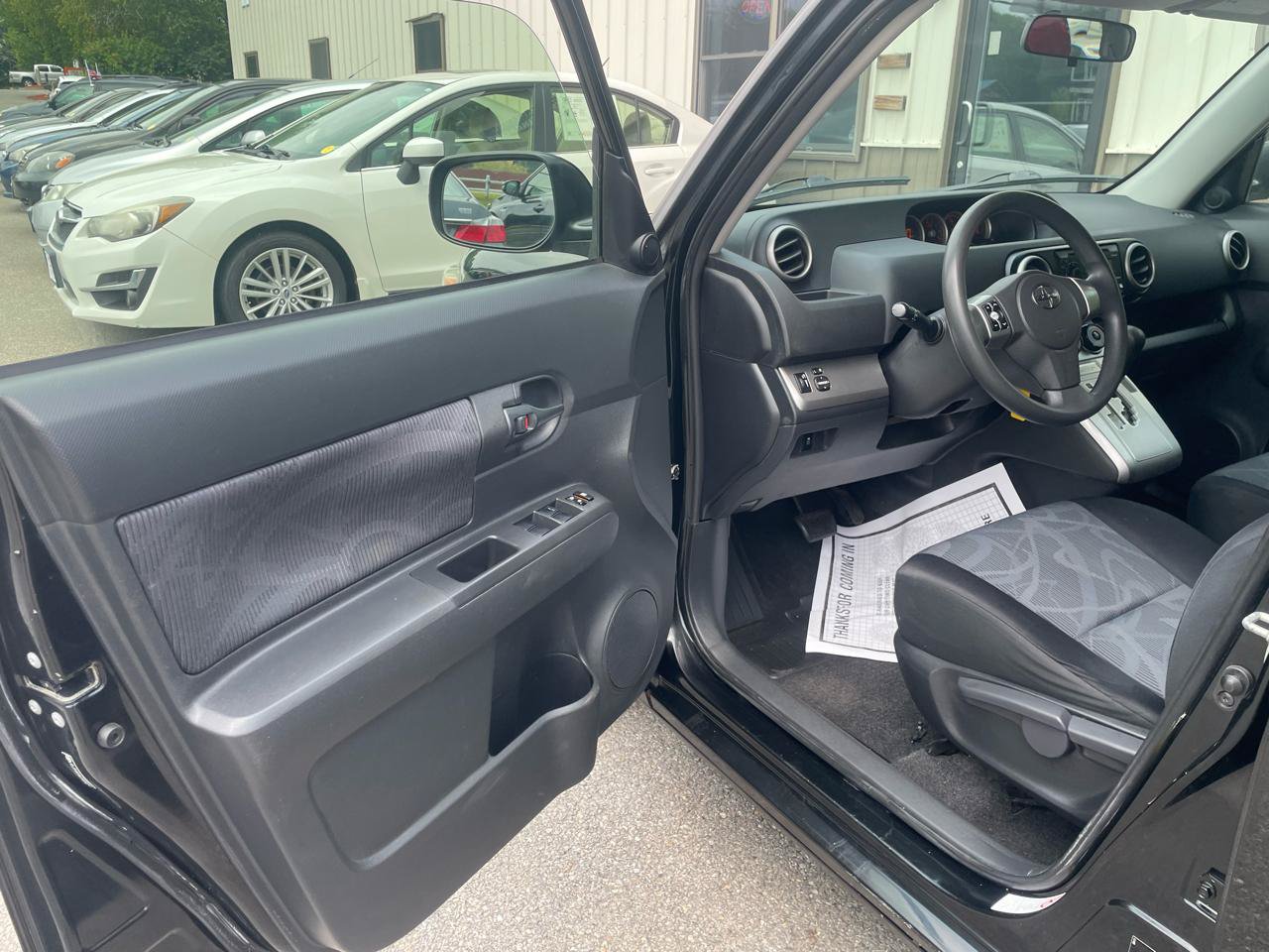 Used 2012 Scion xB FWD image 10