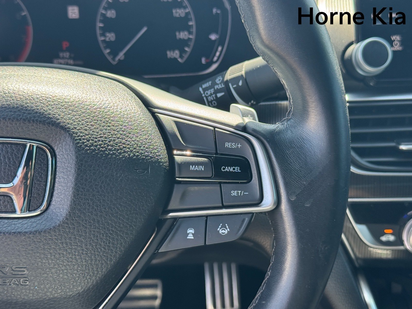 Used 2018 Honda Accord Sport image 19