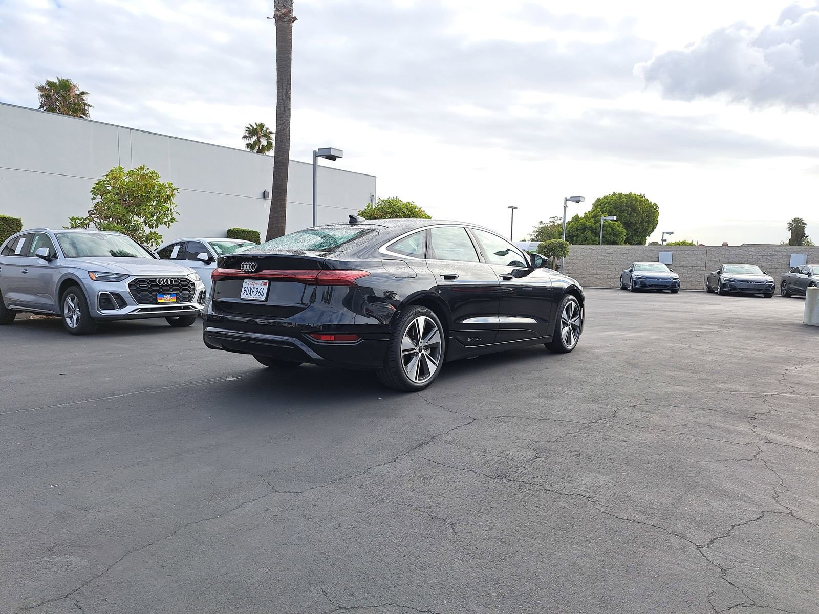 Used 2025 Audi A6 e-tron Premium Plus w/ Premium Plus image 3