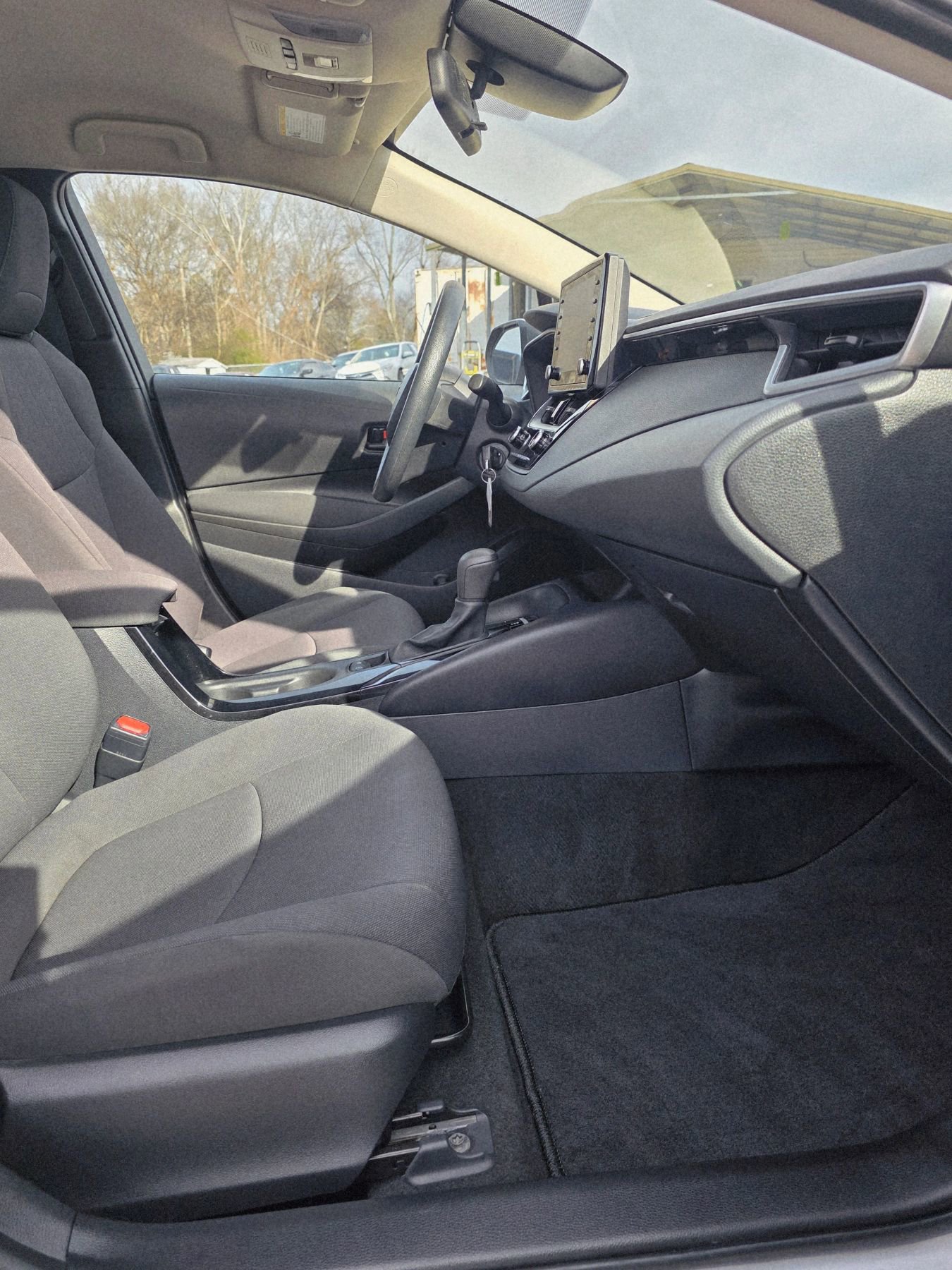 Used 2022 Toyota Corolla LE image 13