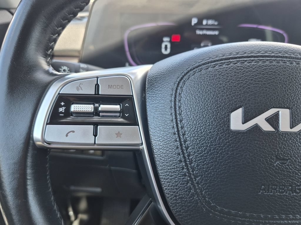 Used 2025 Kia Telluride S AWD/4WD image 19