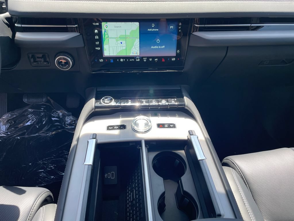 New 2026 Lincoln Navigator Reserve w/ Jet Appearance Package AWD/4WD image 10