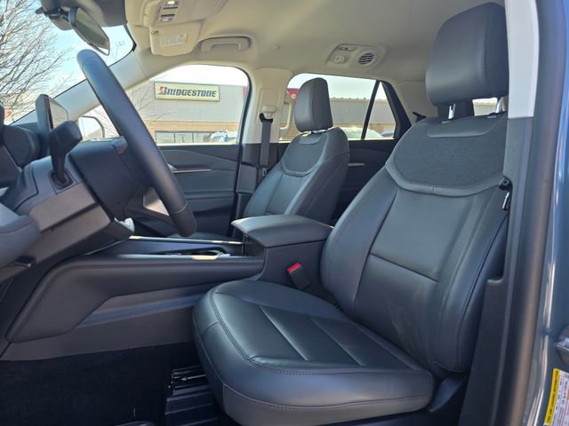 Used 2025 Ford Explorer Active w/ Active Comfort Package image 10