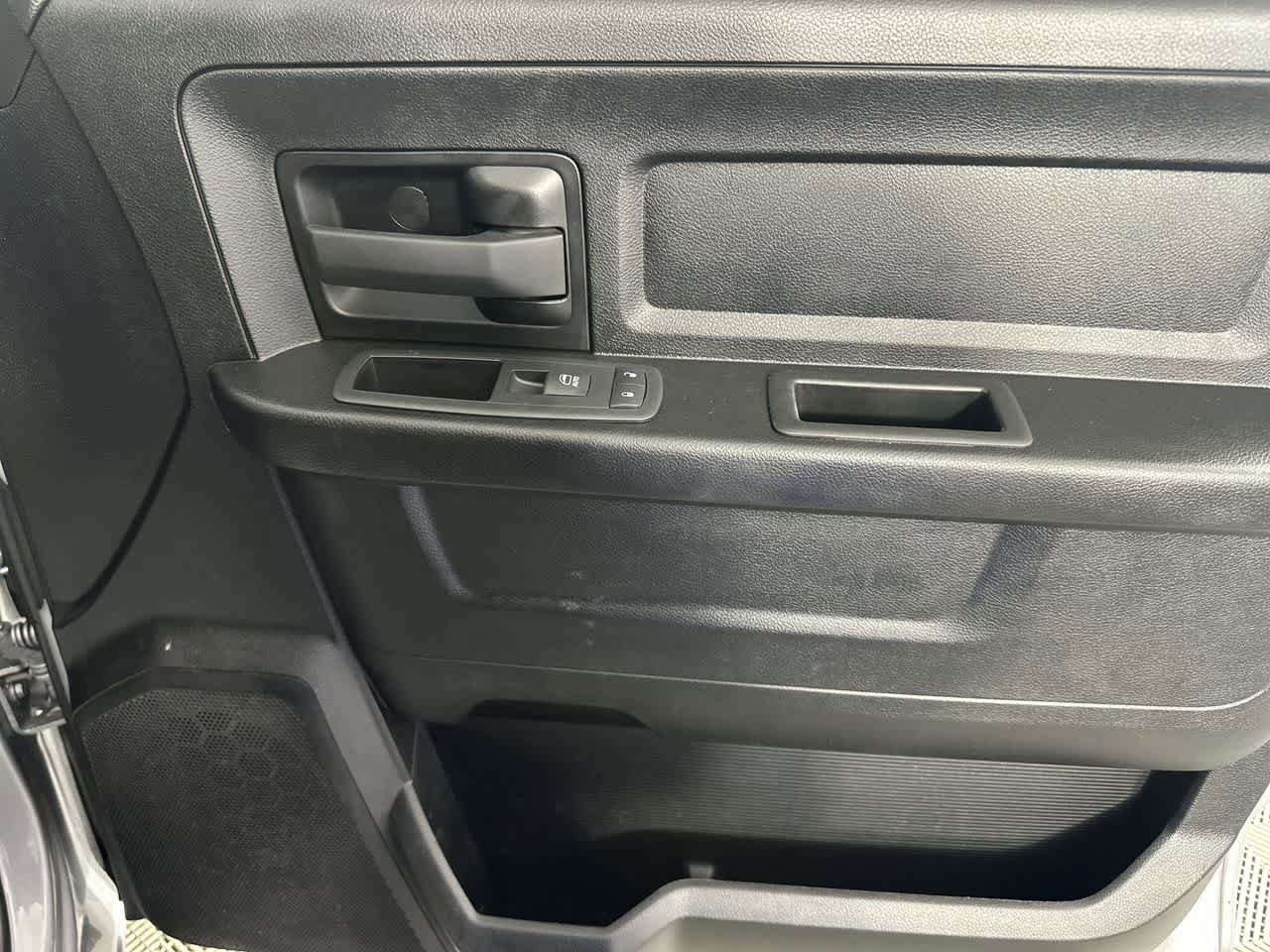 Used 2024 RAM 1500 Tradesman AWD/4WD image 23