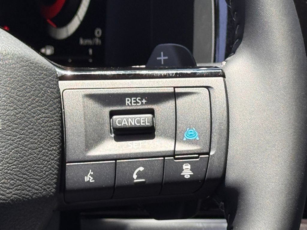 New 2026 Nissan Pathfinder SL FWD image 16