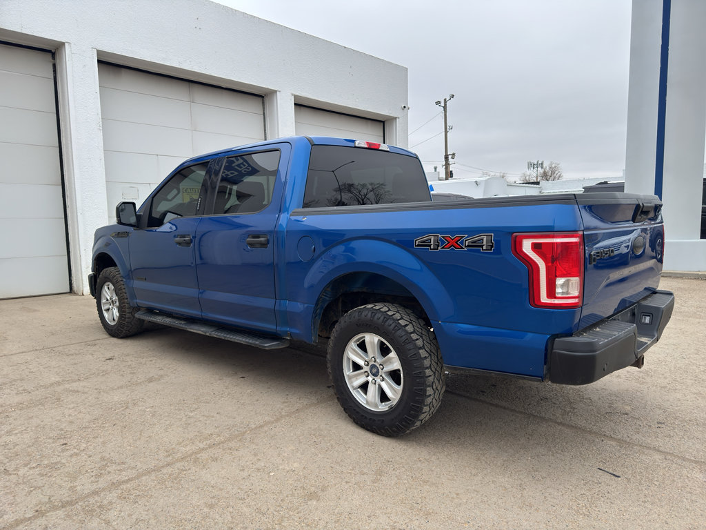 Used 2017 Ford F150 XLT w/ Equipment Group 301A Mid AWD/4WD image 4