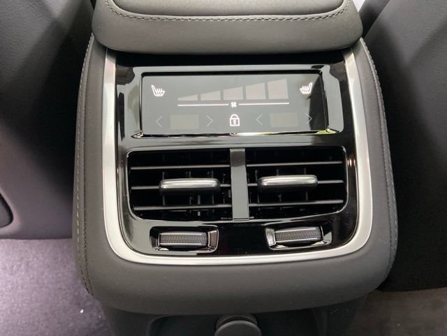 New 2026 Volvo XC90 T8 Plus AWD/4WD image 15