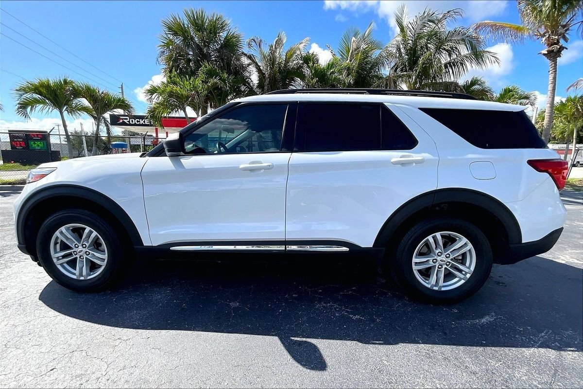 Used 2022 Ford Explorer XLT w/ Class IV Trailer Tow Package AWD/4WD image 31