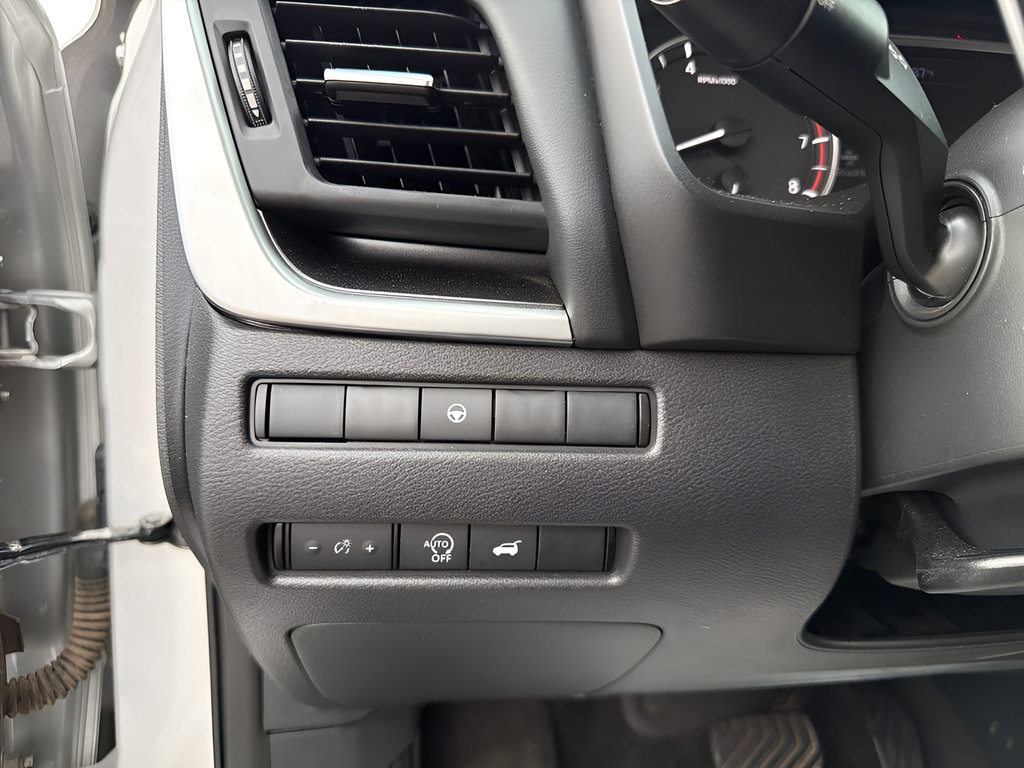 Certified 2024 Nissan Rogue SV AWD/4WD image 62