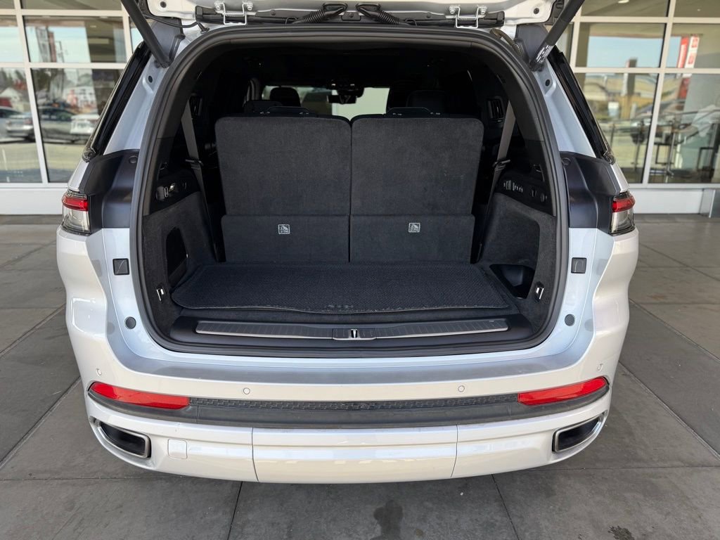 Used 2021 Jeep Grand Cherokee L Summit image 15