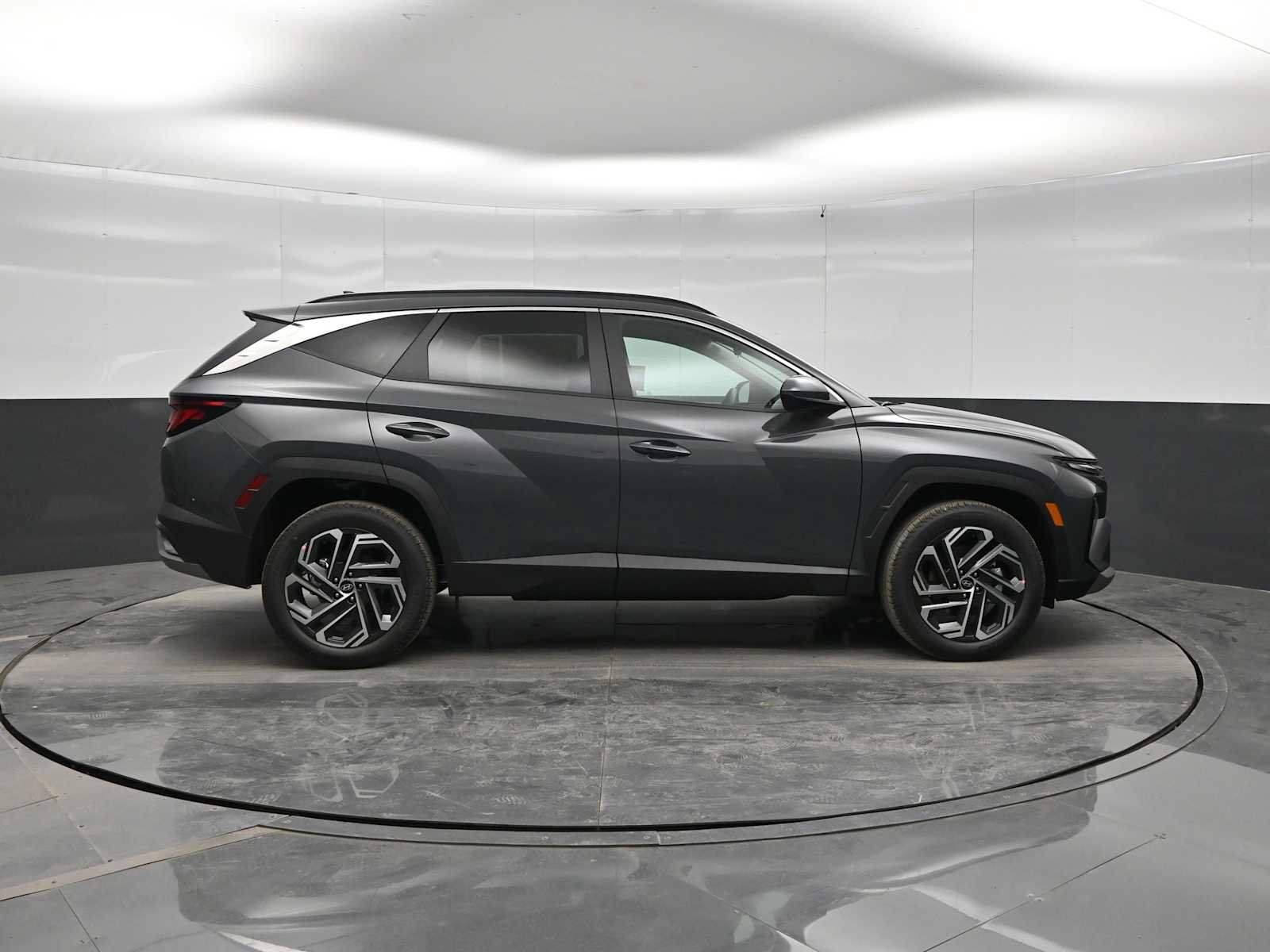 New 2026 Hyundai Tucson SEL Plus AWD/4WD image 9