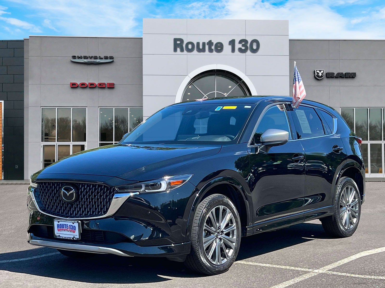 Used 2024 MAZDA CX-5 Signature AWD/4WD image 2