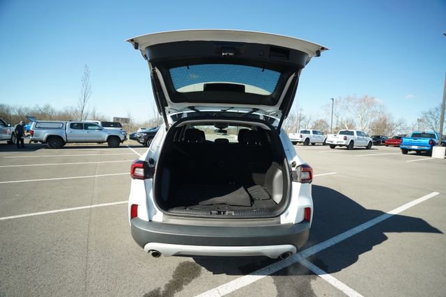 Used 2023 Ford Escape Active image 17