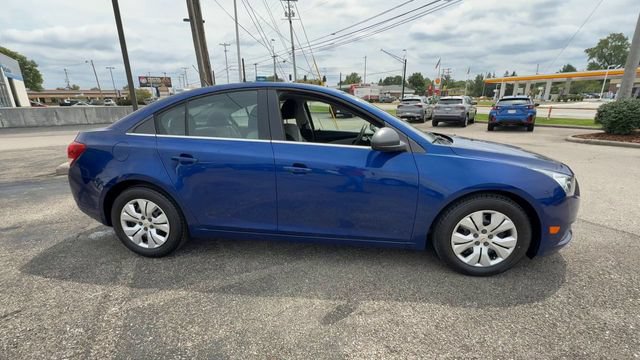 Used 2012 Chevrolet Cruze LS FWD image 9