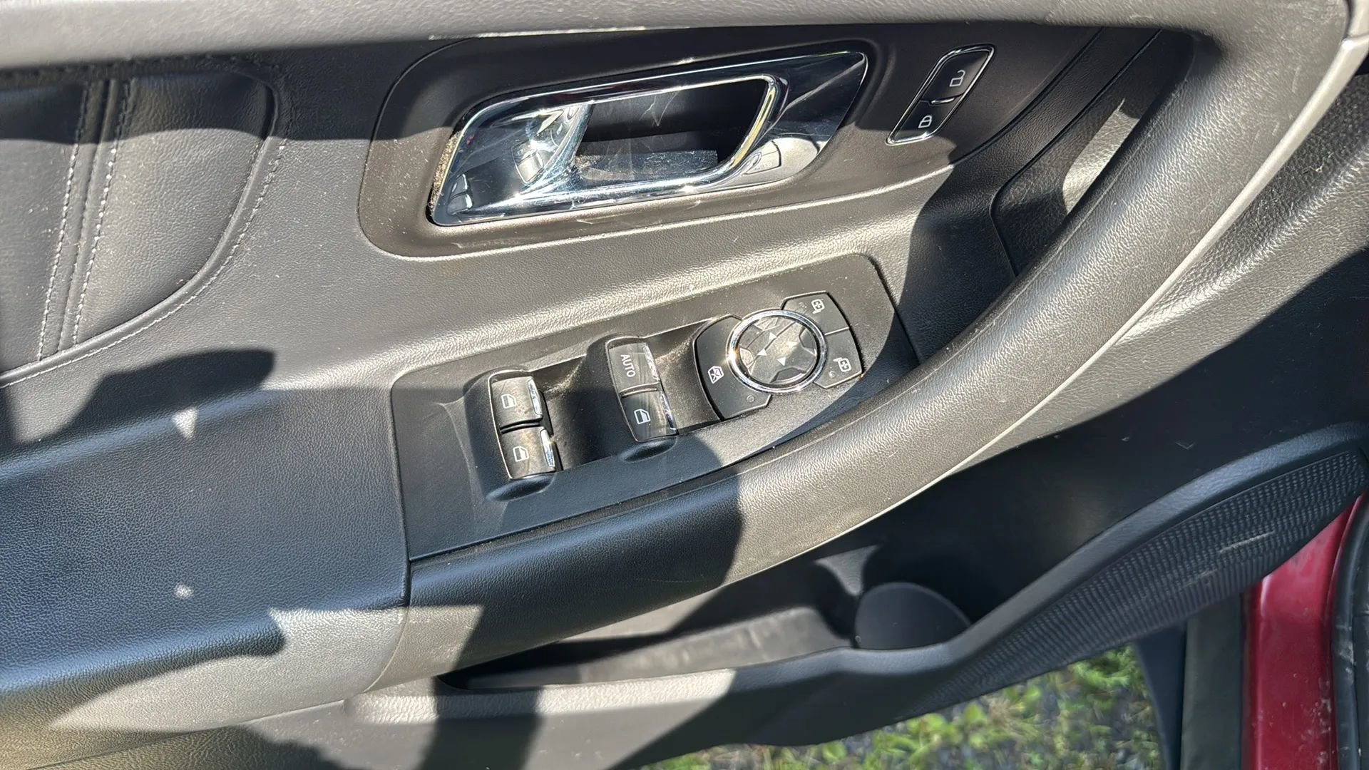 Used 2013 Ford Taurus SEL FWD image 7